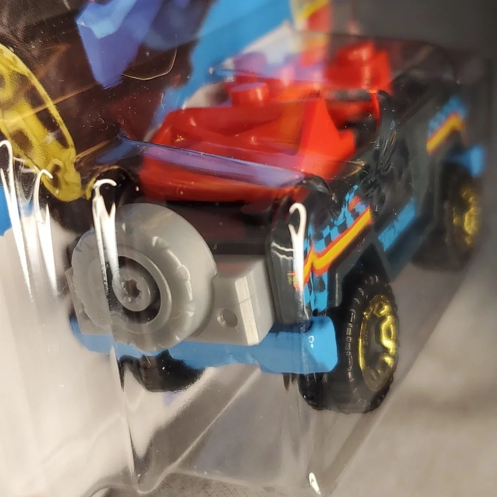 Hot‎ Wheels - has a Lego look